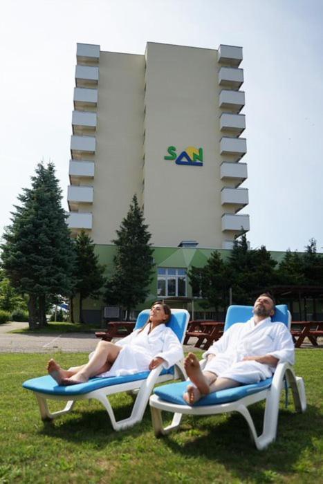 San Medical Spa Hotel Kolobrzeg Exterior photo